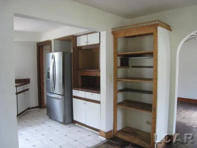 524 Ormsby Street Adrian City, MI 49221