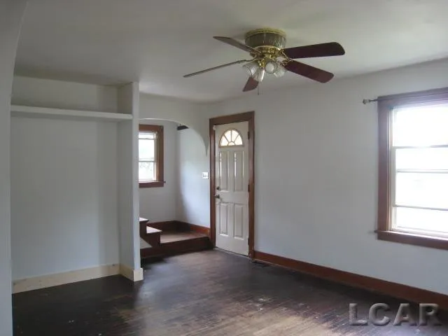 524 Ormsby Street Adrian City, MI 49221