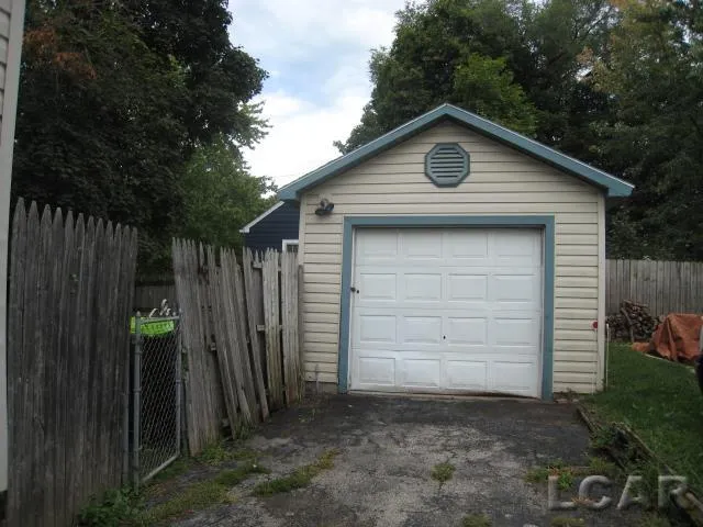 524 Ormsby Street Adrian City, MI 49221