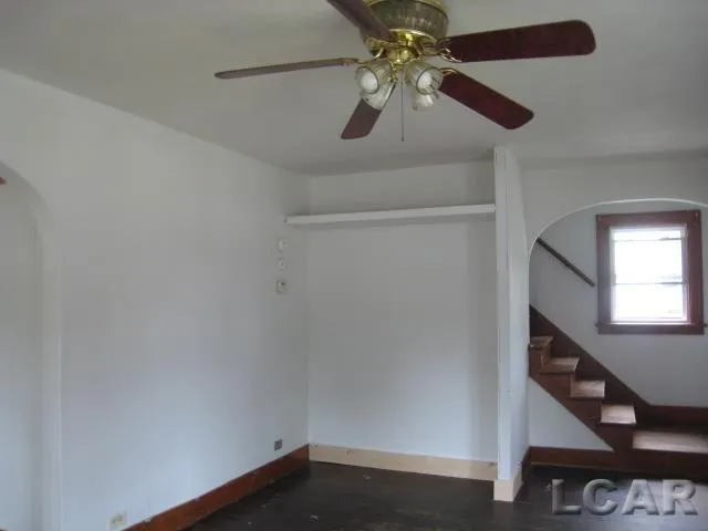 524 Ormsby Street Adrian City, MI 49221