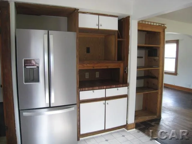 524 Ormsby Street Adrian City, MI 49221