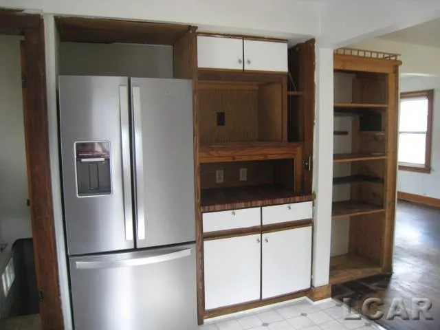 524 Ormsby Street Adrian City, MI 49221