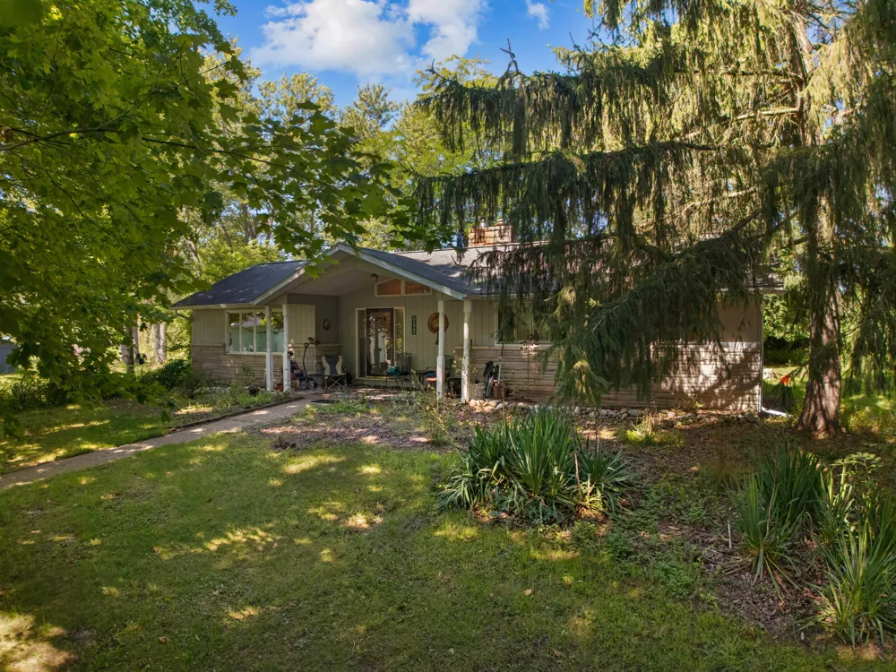1560 S Hillsdale Road Hillsdale Township, MI 49242