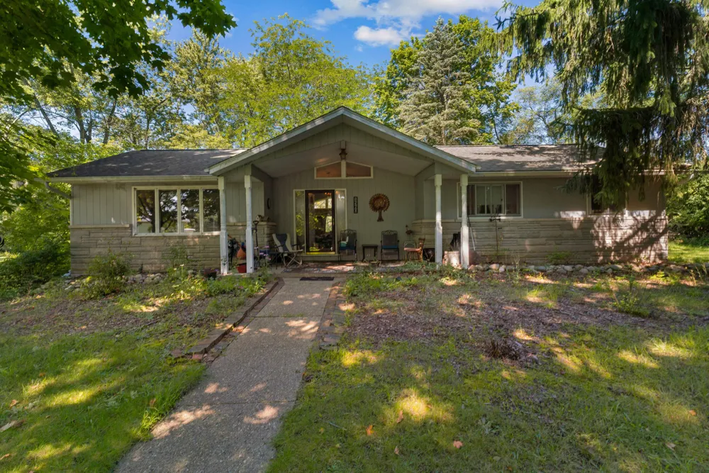 1560 S Hillsdale Road Hillsdale Township, MI 49242