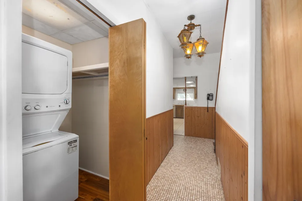 122 E Elm Street Carson City City, MI 48811