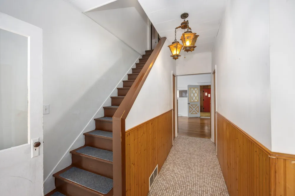 122 E Elm Street Carson City City, MI 48811