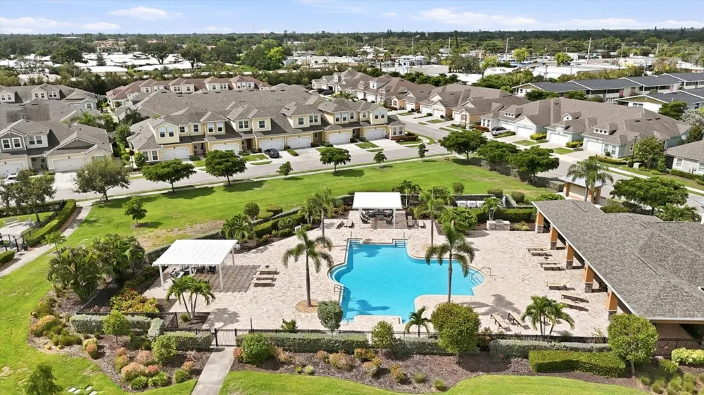 3664 COURSE DRIVE Sarasota, FL 34232