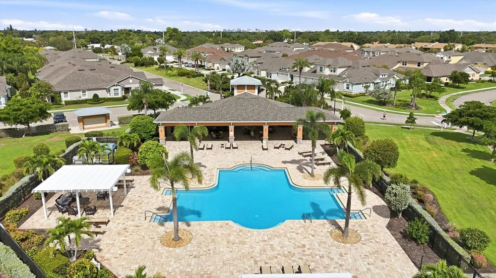 3664 COURSE DRIVE Sarasota, FL 34232