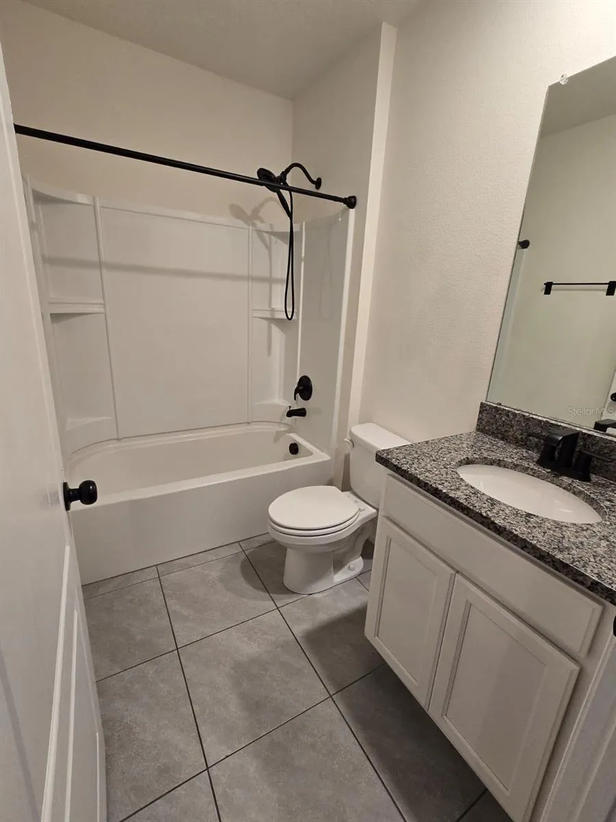 513 NICKEN GROVE Davenport, FL 33837