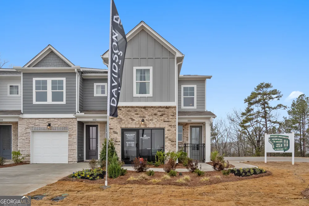 532 Crown Ridge Drive Cartersville, GA 30120