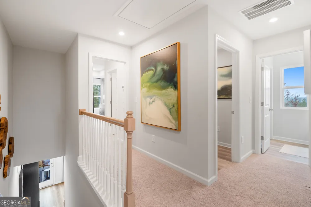 532 Crown Ridge Drive Cartersville, GA 30120