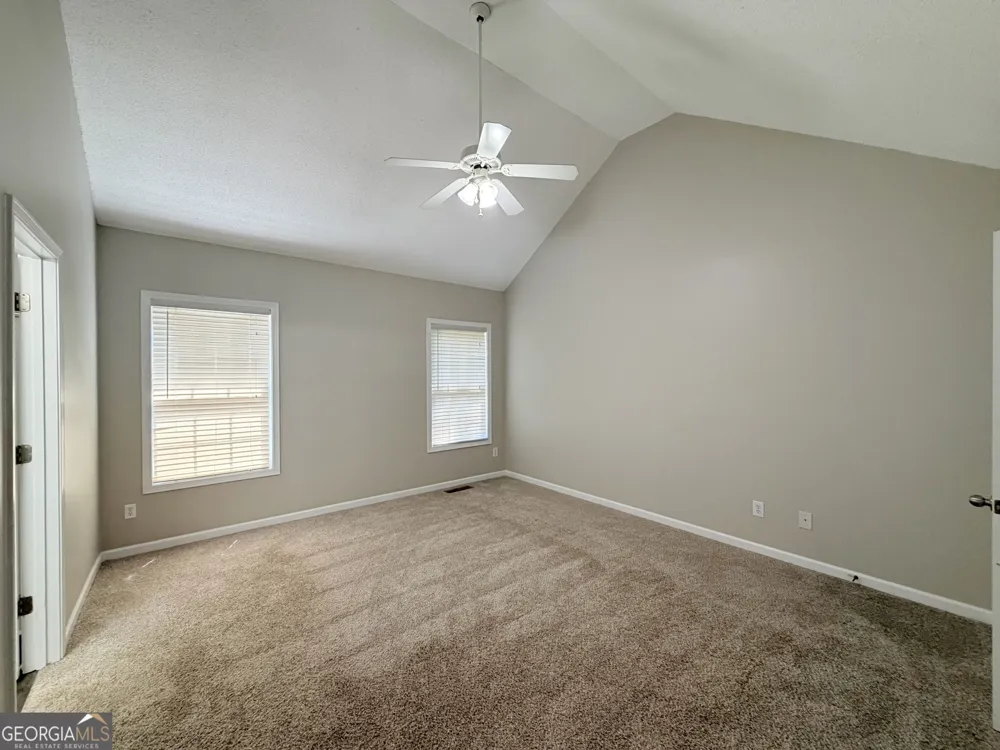 11 Woodvine CT White, GA 30184