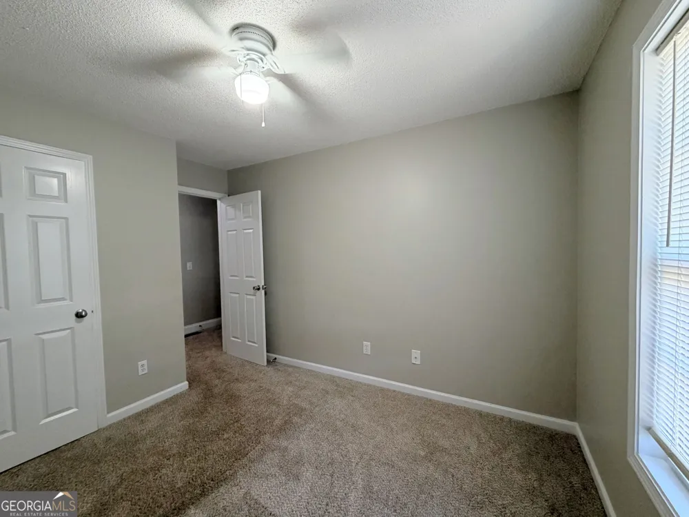 11 Woodvine CT White, GA 30184