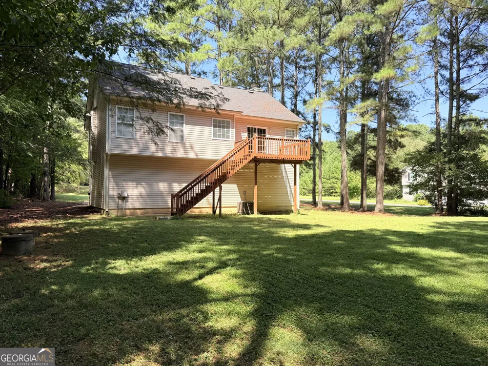 11 Woodvine CT White, GA 30184