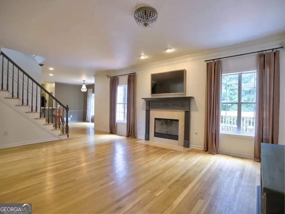 2818 Penncross DR SW Marietta, GA 30064