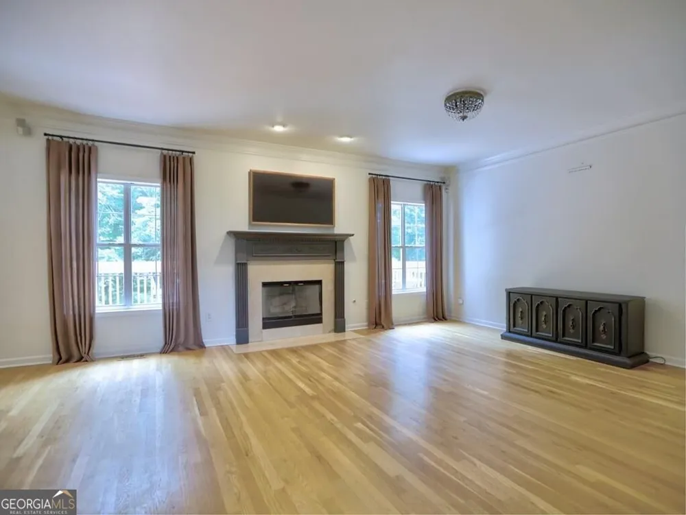 2818 Penncross DR SW Marietta, GA 30064