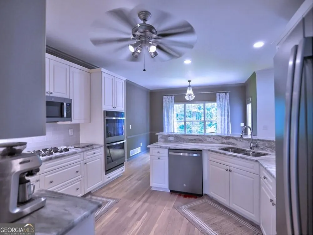 2818 Penncross DR SW Marietta, GA 30064