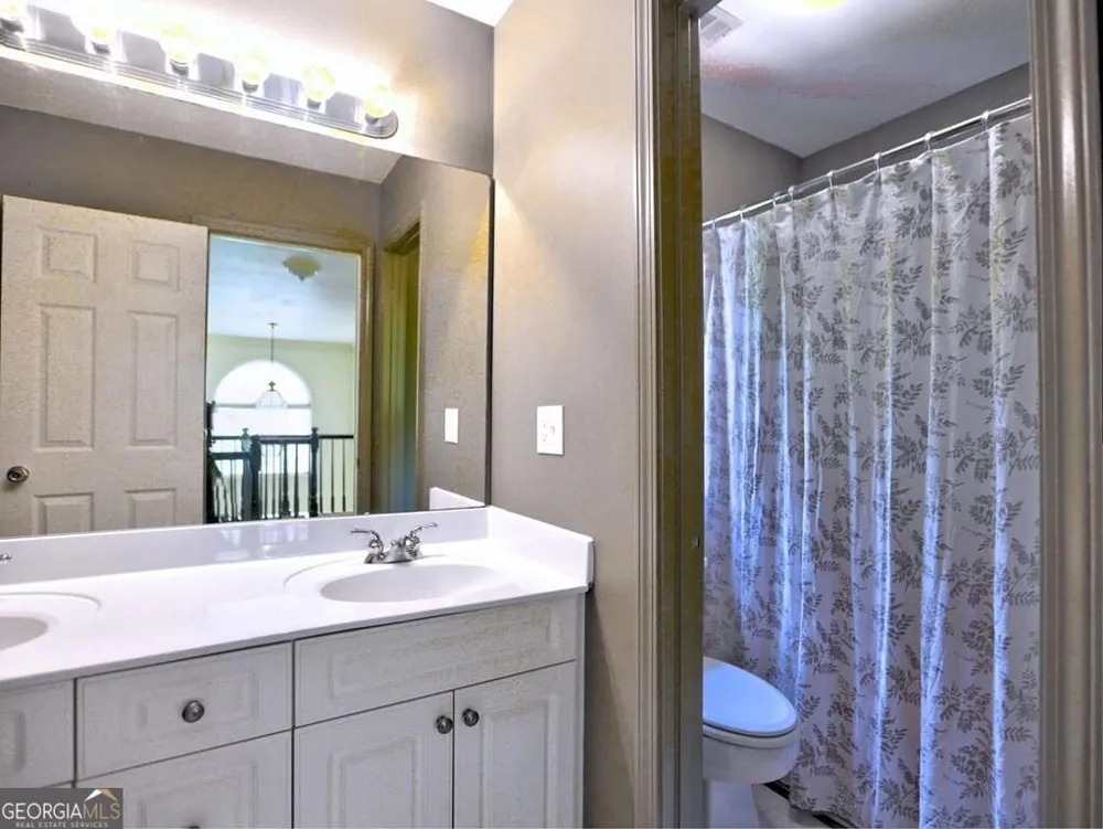 2818 Penncross DR SW Marietta, GA 30064