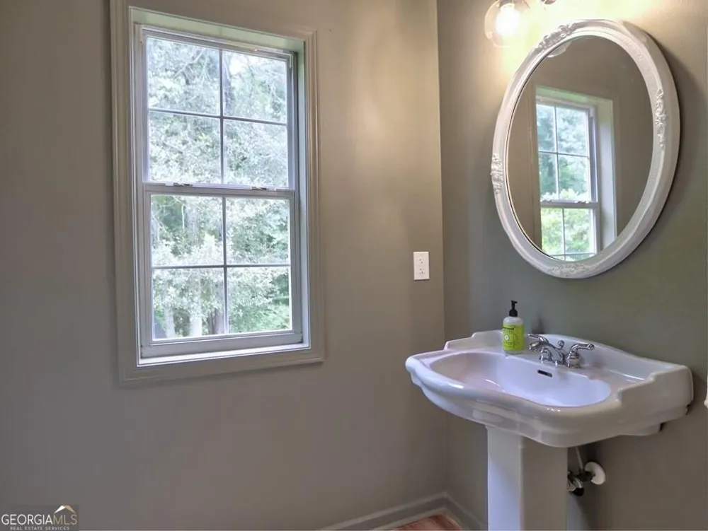 2818 Penncross DR SW Marietta, GA 30064