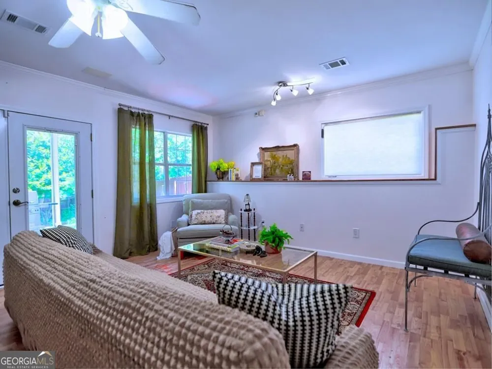 2818 Penncross DR SW Marietta, GA 30064