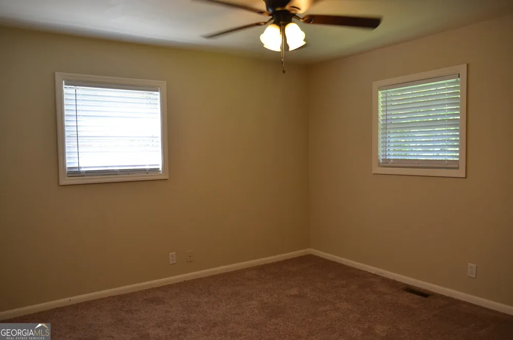 3557 Kenneth DR Macon, GA 31206
