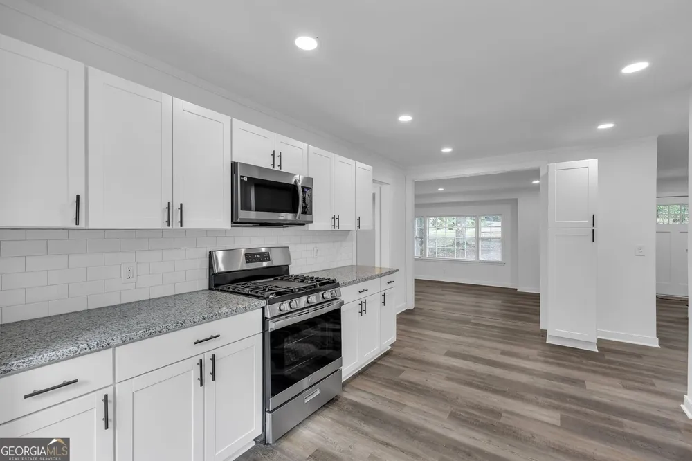 2541 Poplar ST Snellville, GA 30078