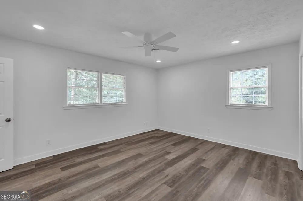 2541 Poplar ST Snellville, GA 30078
