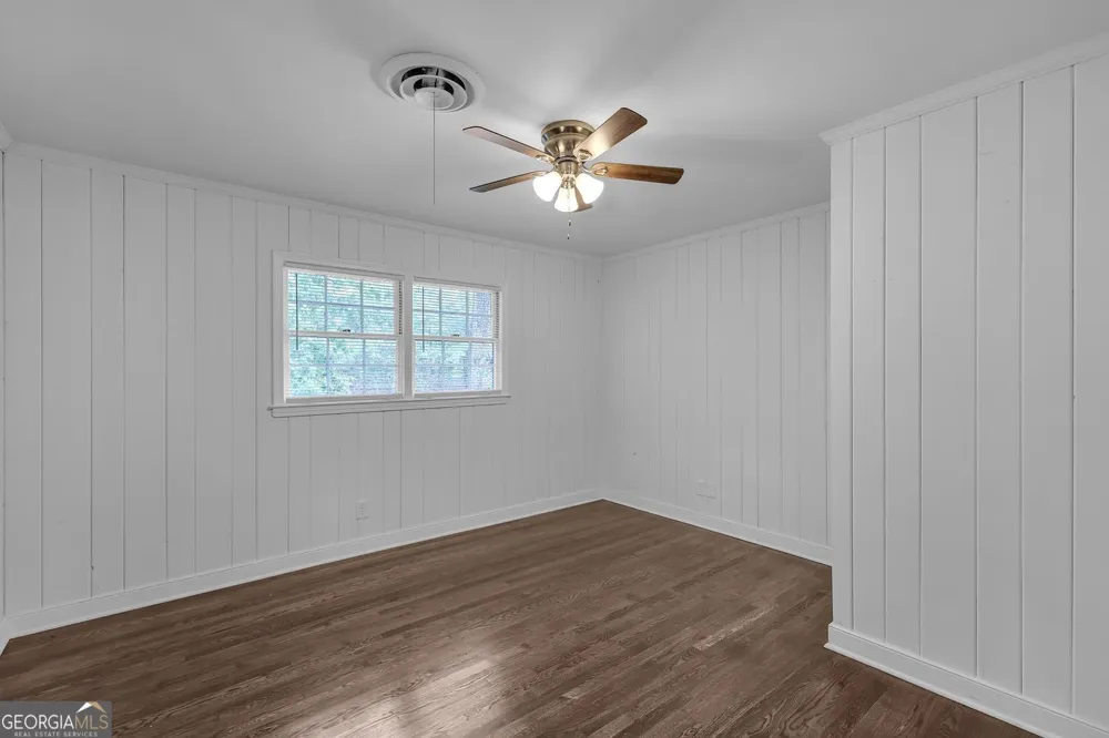 2541 Poplar ST Snellville, GA 30078