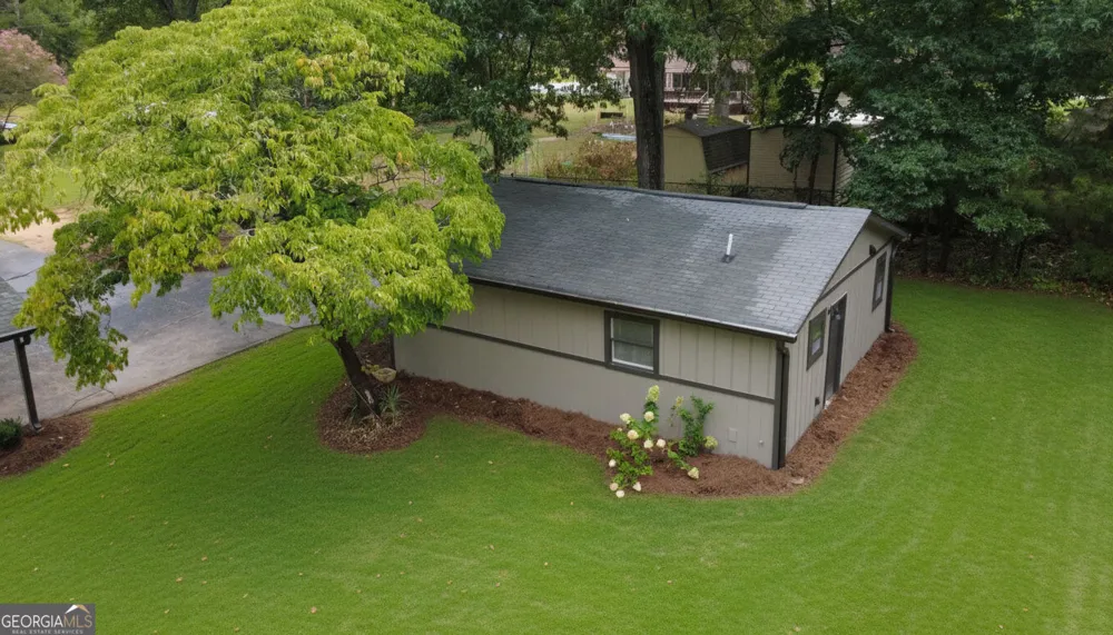 2541 Poplar ST Snellville, GA 30078