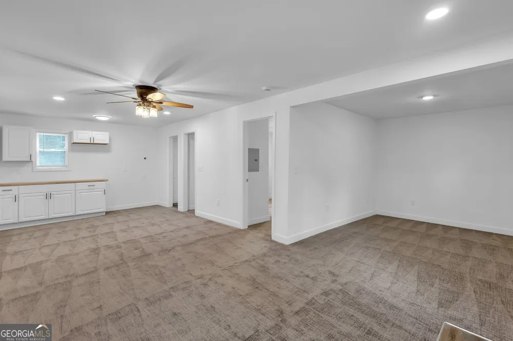 2541 Poplar ST Snellville, GA 30078