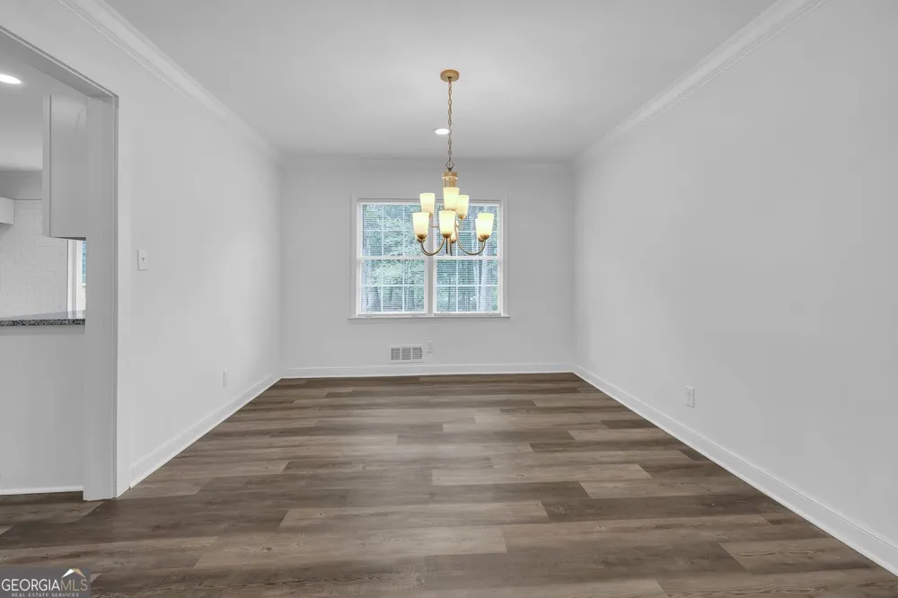 2541 Poplar ST Snellville, GA 30078