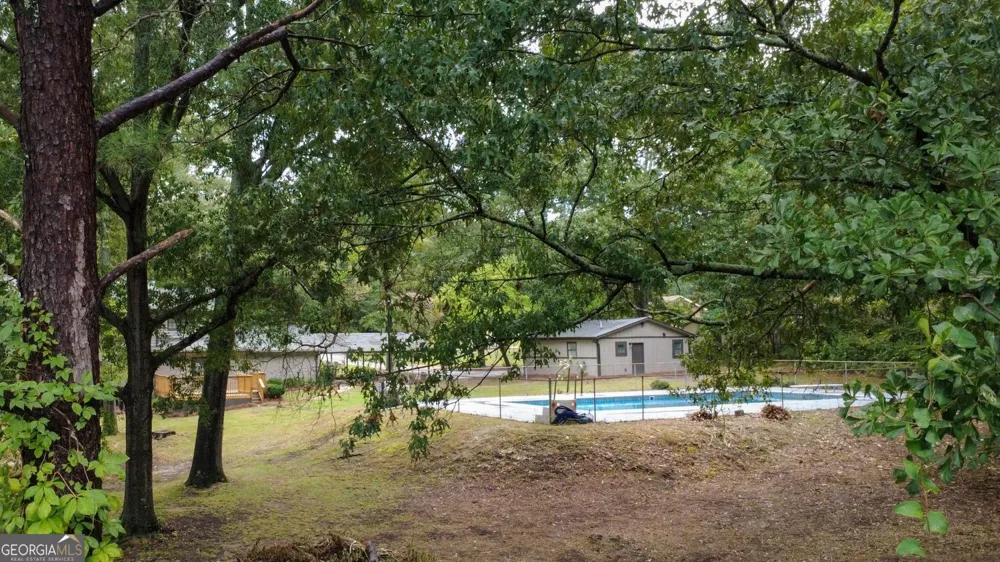 2541 Poplar ST Snellville, GA 30078