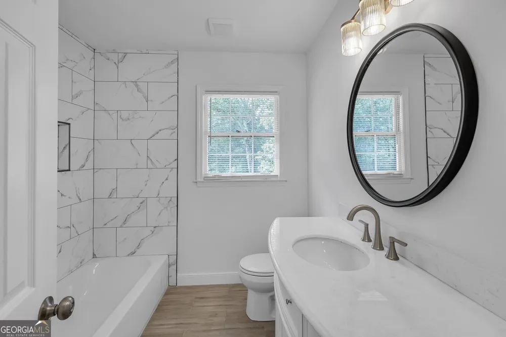 2541 Poplar ST Snellville, GA 30078