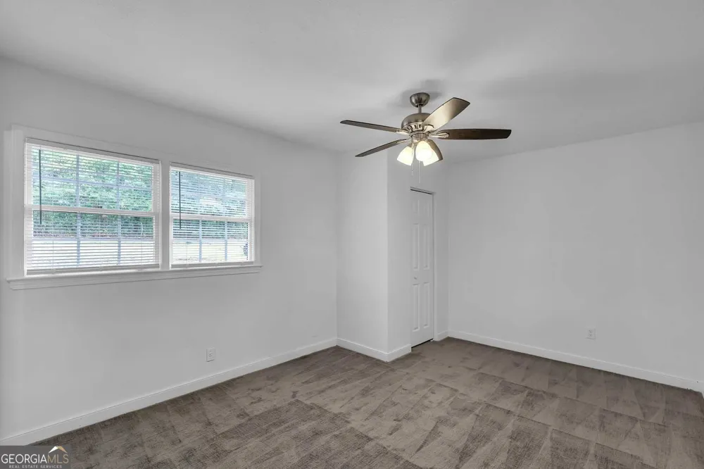 2541 Poplar ST Snellville, GA 30078