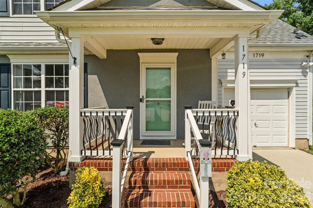 1719 Oleander Hill Court Charlotte, NC 28214