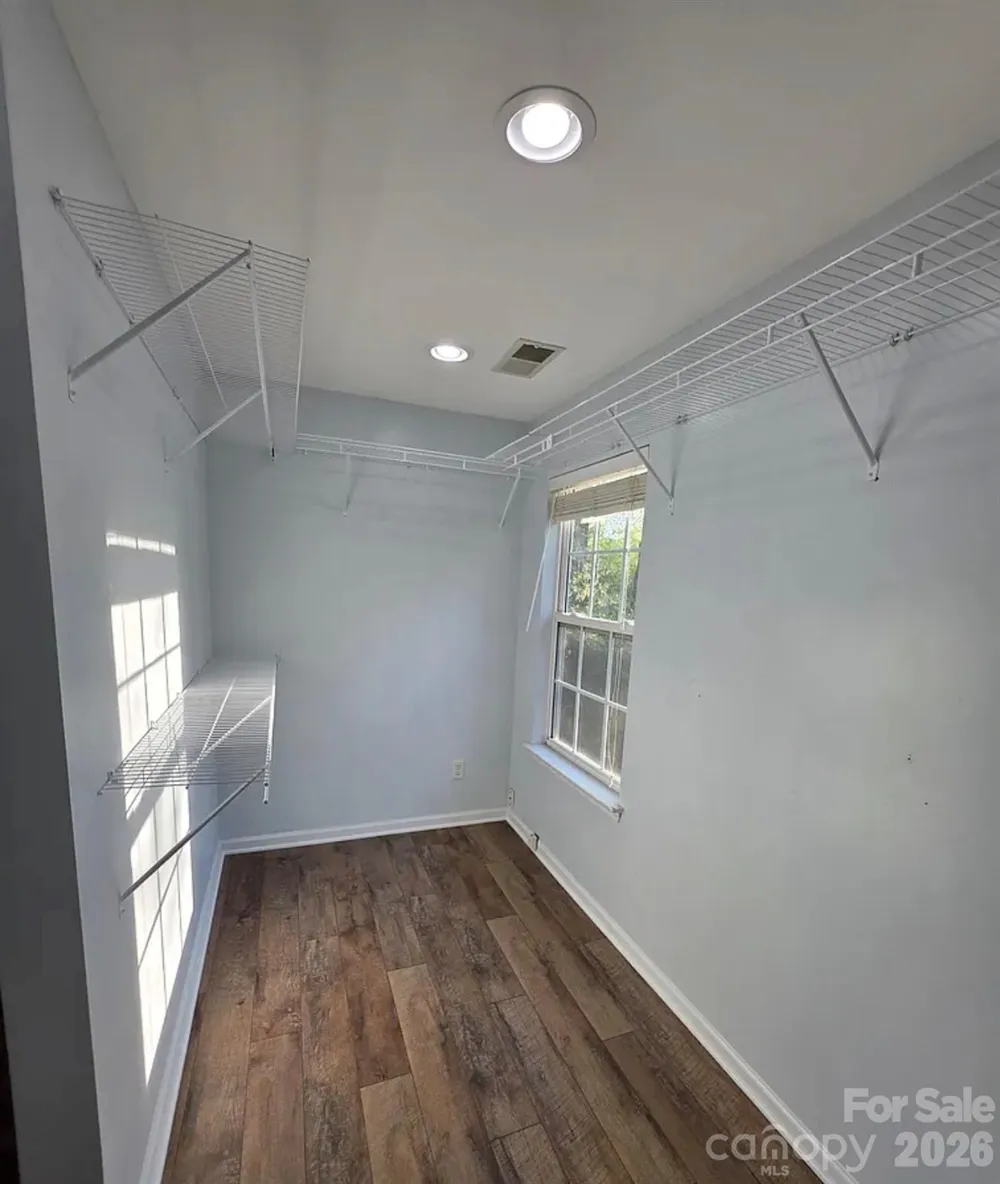 1719 Oleander Hill Court Charlotte, NC 28214