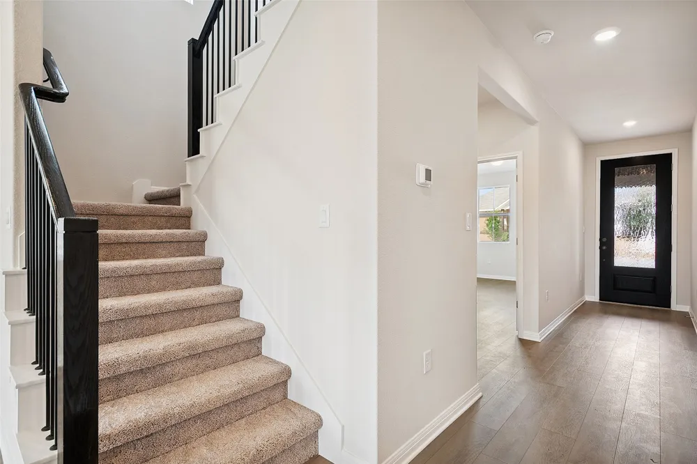 127 Arlington Park Loop Hutto, TX 78634