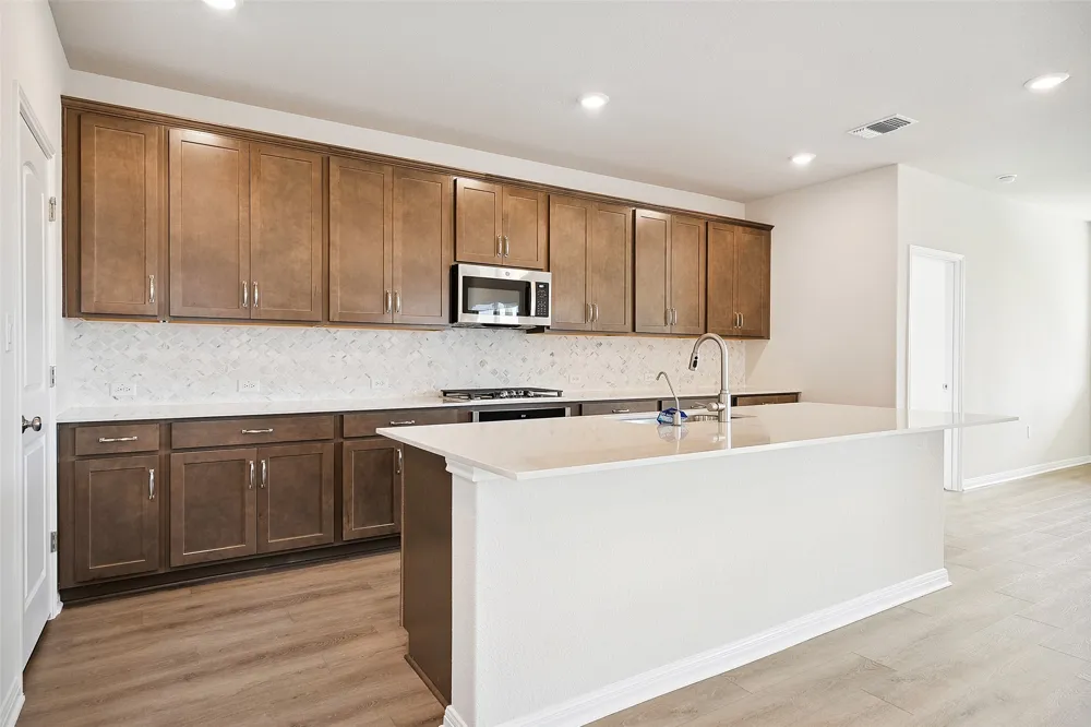 127 Arlington Park Loop Hutto, TX 78634