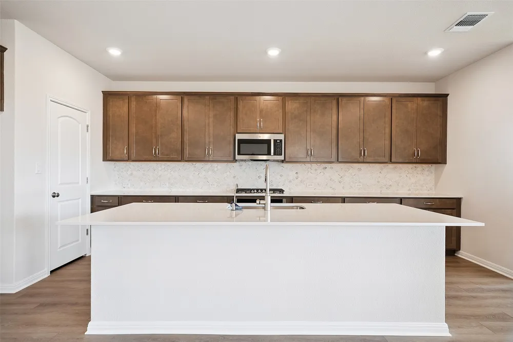 127 Arlington Park Loop Hutto, TX 78634