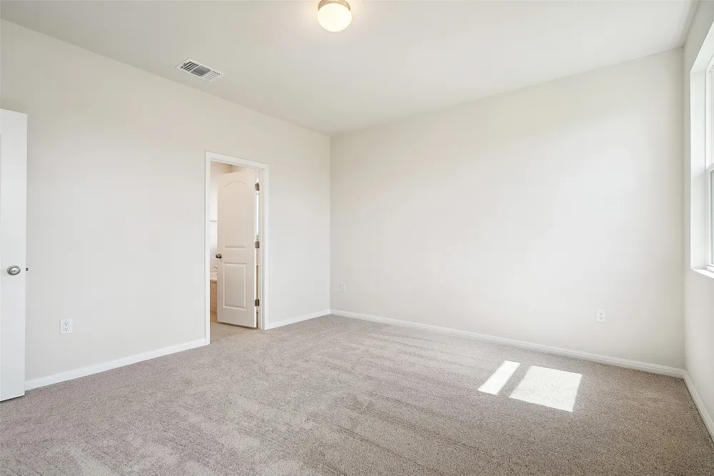 127 Arlington Park Loop Hutto, TX 78634