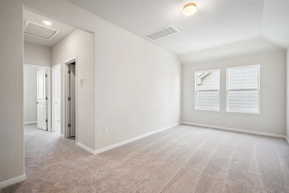 127 Arlington Park Loop Hutto, TX 78634
