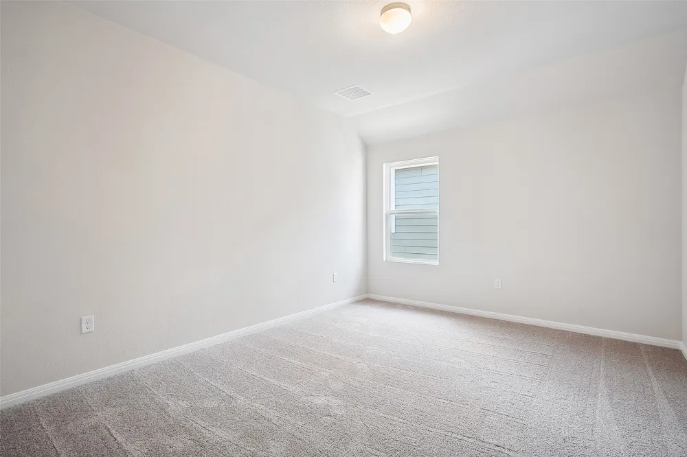 127 Arlington Park Loop Hutto, TX 78634