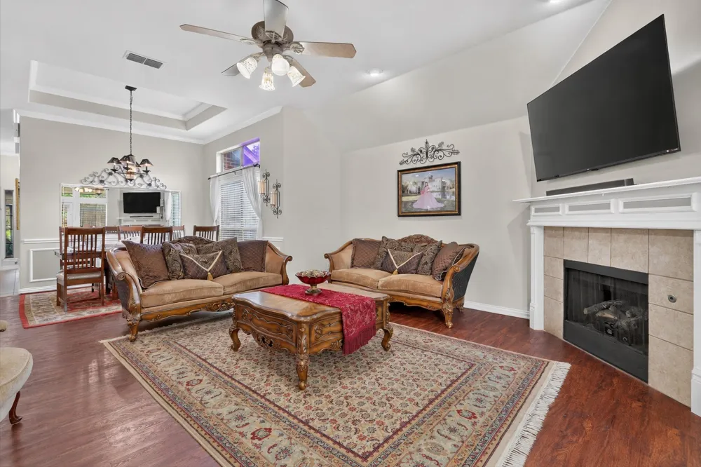 8955 River Falls Drive Fort Worth, TX 76118