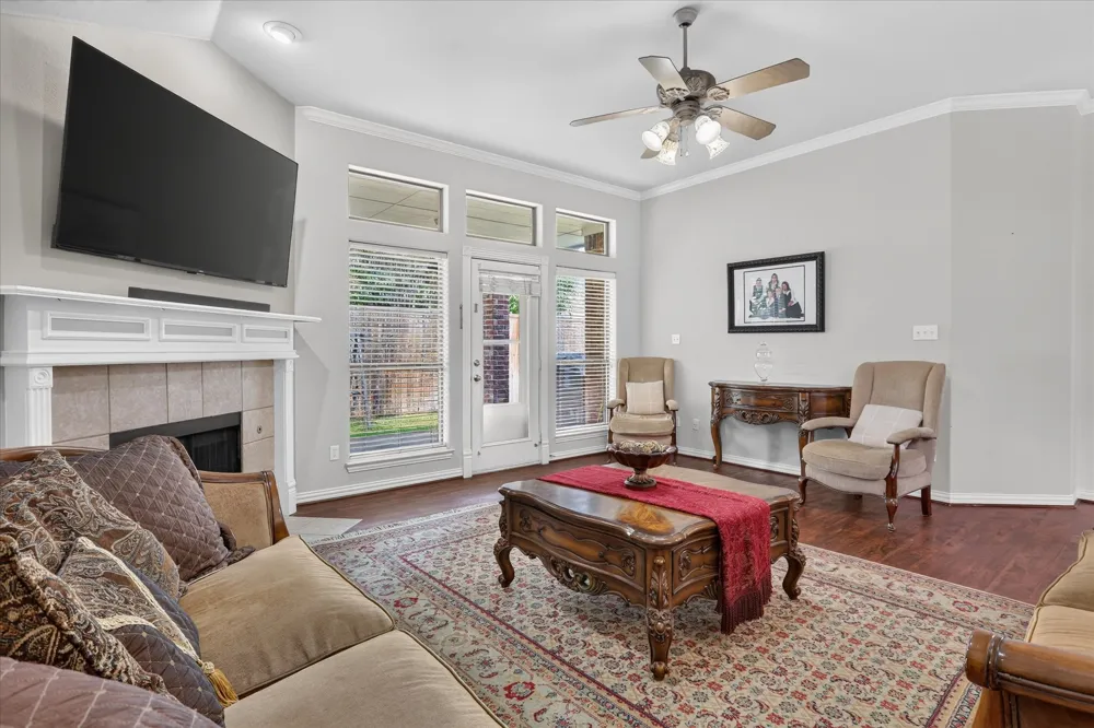 8955 River Falls Drive Fort Worth, TX 76118