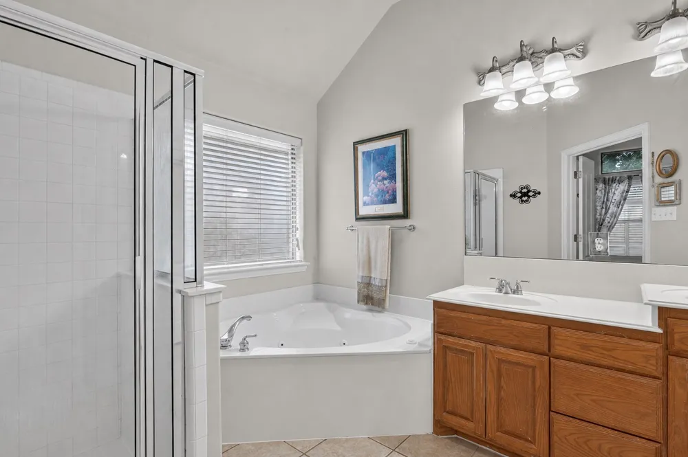 8955 River Falls Drive Fort Worth, TX 76118