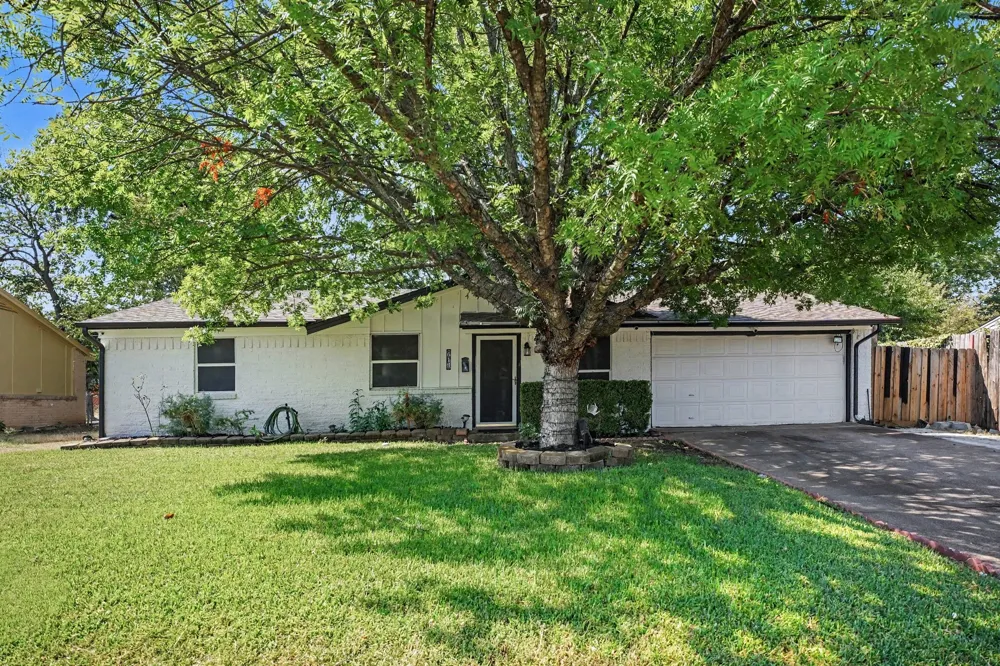 618 Thrush Avenue Duncanville, TX 75116