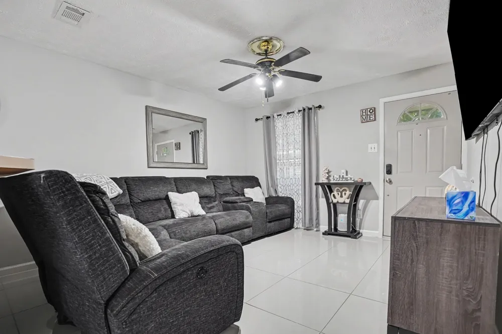 618 Thrush Avenue Duncanville, TX 75116