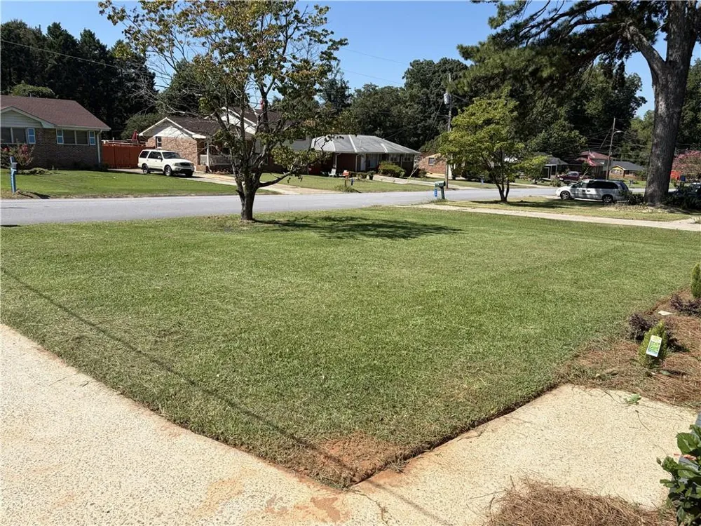 996 School Lane Lake City, GA 30260