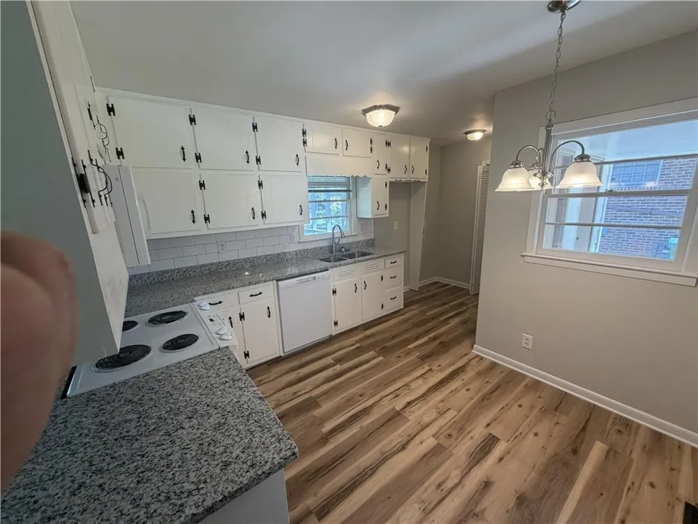 996 School Lane Lake City, GA 30260
