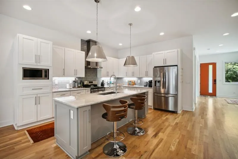 129 Holiday Avenue #B Atlanta, GA 30307